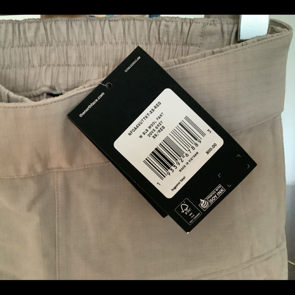 The North Face Tan Women's Pants - Picture 4 of 6
